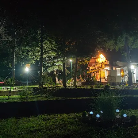 Jezerski Raj Borsko Jezero * Bor